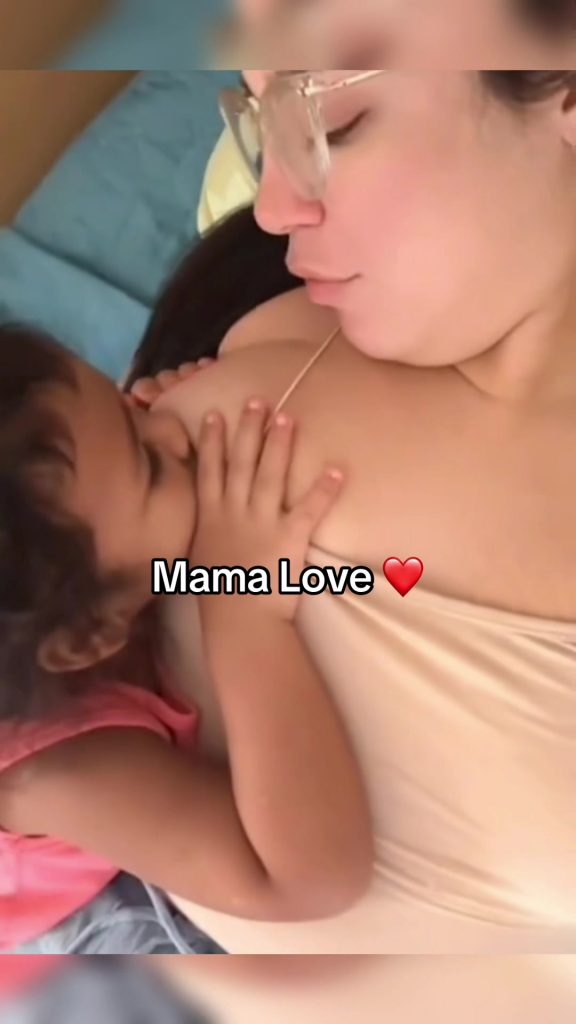 @hopeless_cores7 Mama Feeding Baby #breastfeeding #momsbaby #momslove #baby #mil...