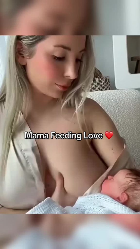 @hopeless_cores7 Mama Feeding Baby #breastfeeding #momsbaby #momslove #baby #mil...