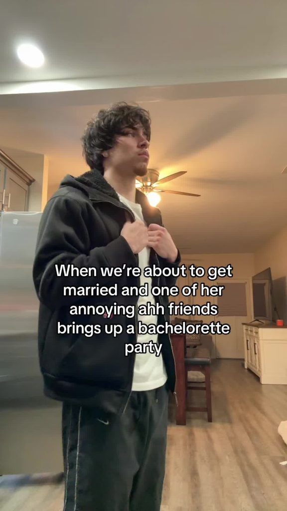 @_iluvwillll Aaron the plumber is too funny ...