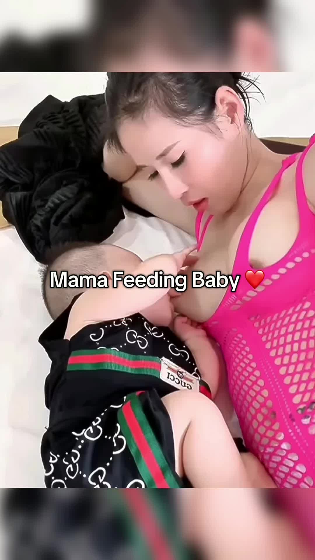 @breastfeeding.mama0 Breastfeed Mom #breastfeeding #momsbaby #fyp #baby #breastf...