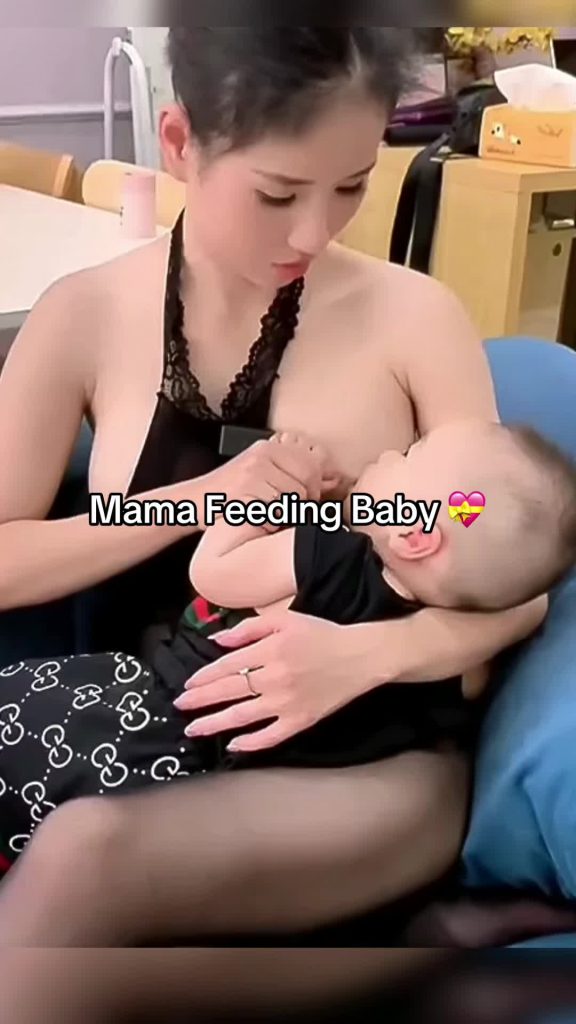 @breastfeeding.mama0 Breastfeeding is essential for babies #breastfeeding #momsb...