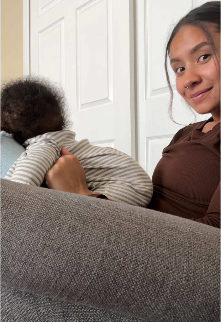 @chels.fishyy Works every time #babygas #babygasrelief #helpbaby #newmomtips #f...