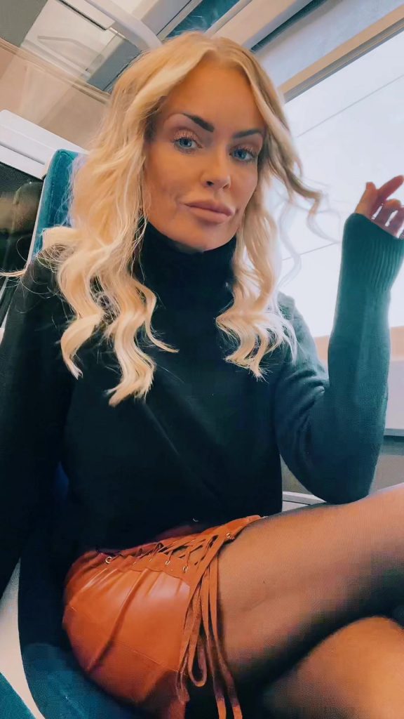 @claireabellafounder Wtf is this trend!  #over40 #momoftiktok #mumoftiktok #tren...