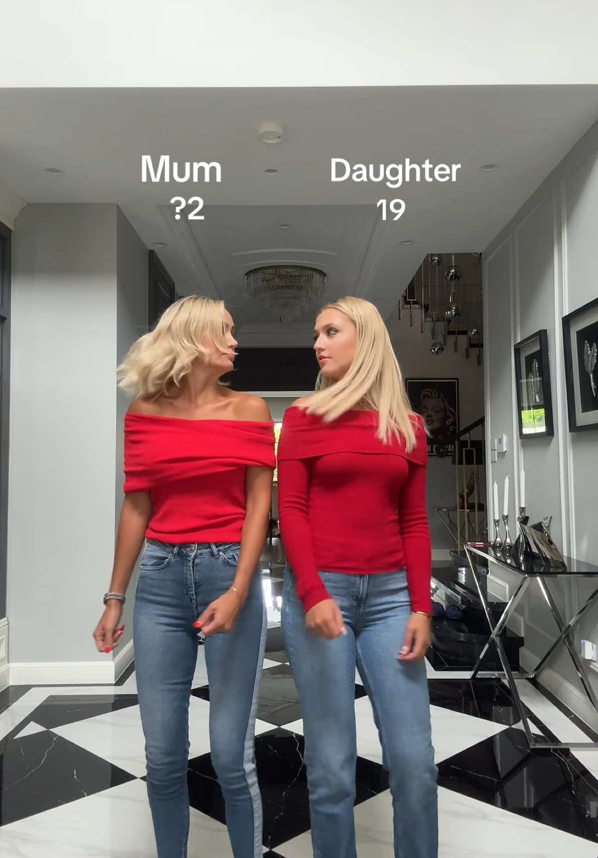 @lobadakuma Guess mum age  #mumanddaughter #mumof2 #momontiktok #tiktokfamily @m...