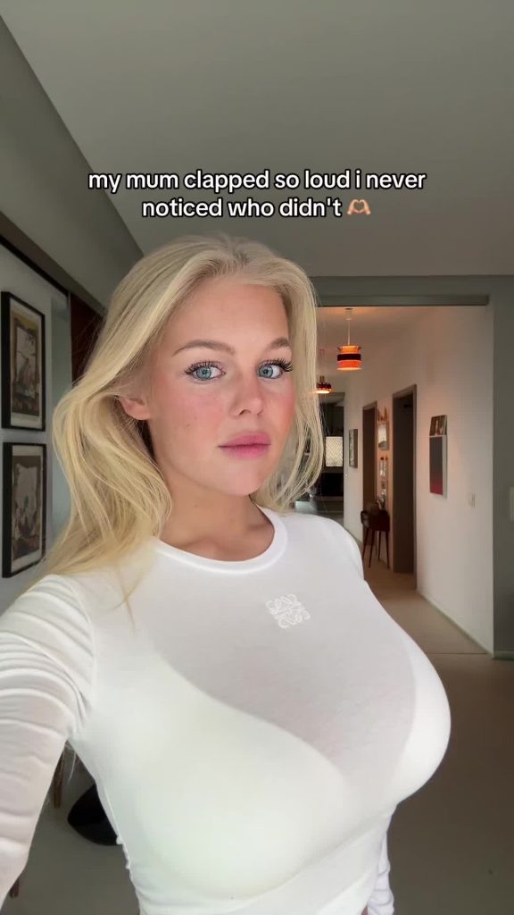 @m.mlnk Old one  #mom #momtok #momanddaughter  ...