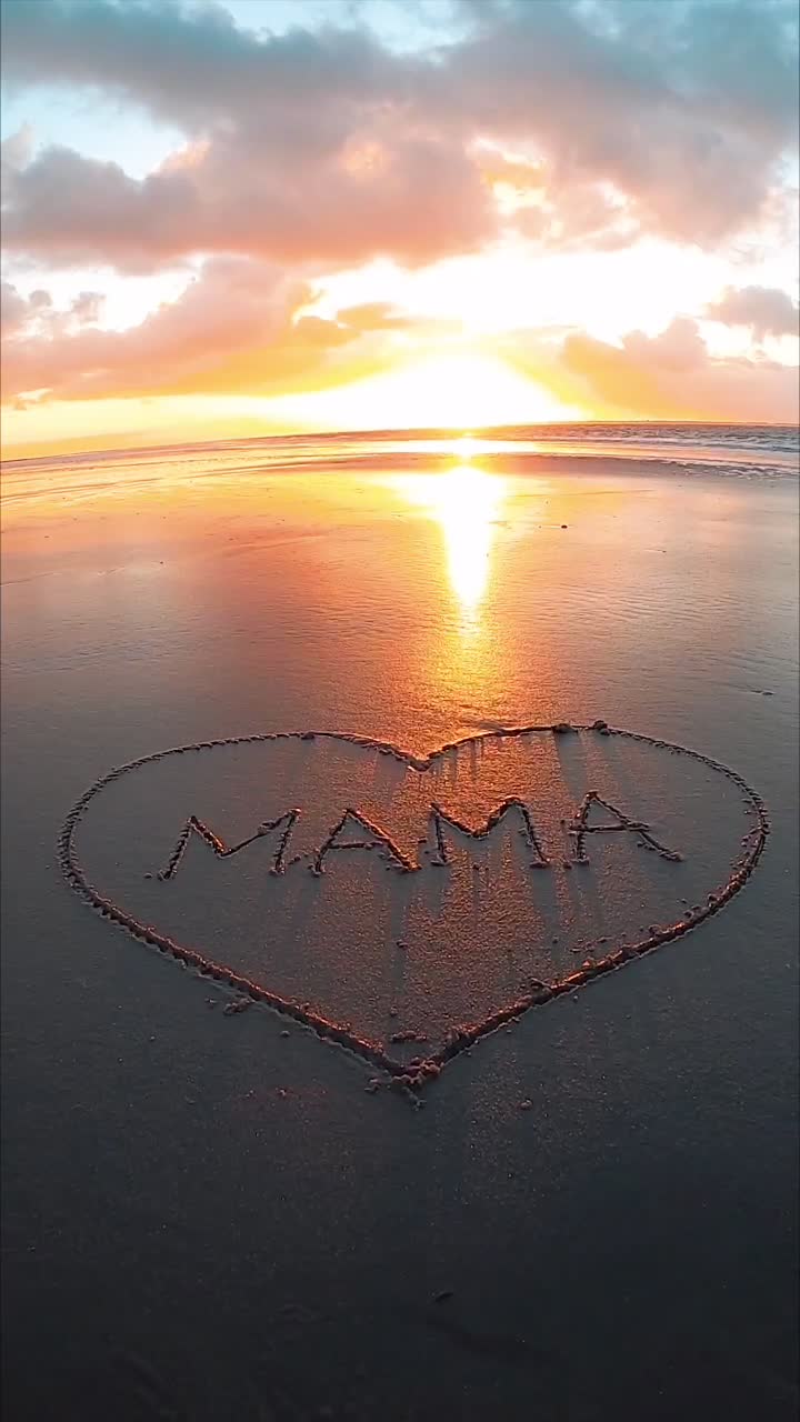 @namenimsand Show this to your mom today!  #mothersday #mum #iloveyou ...