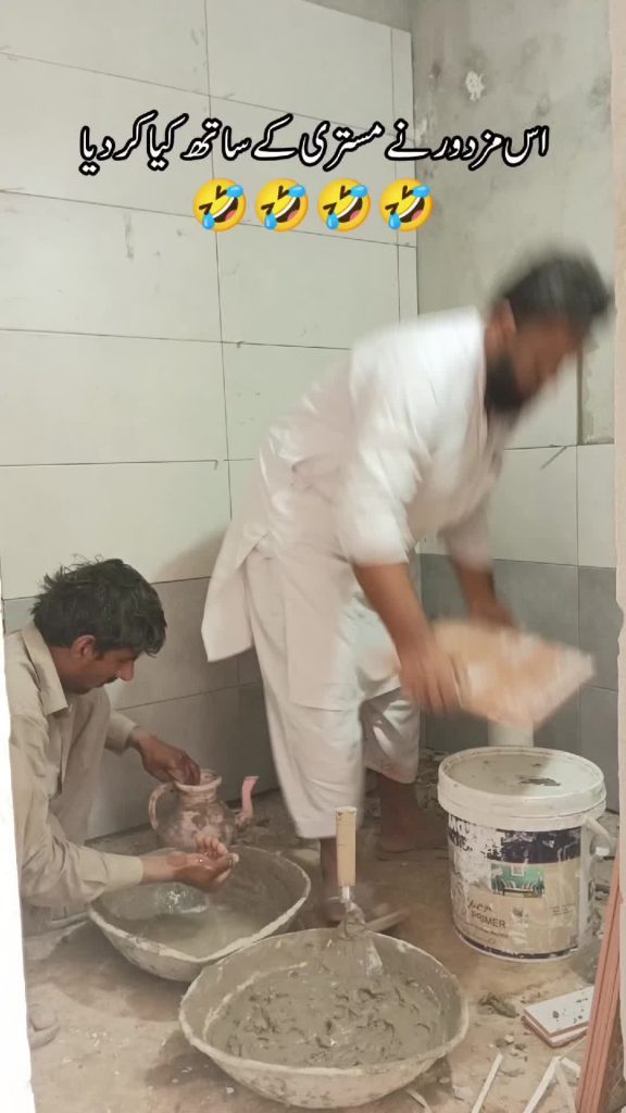 @tasawarhussain7232 mistri mazdor funny work  ...