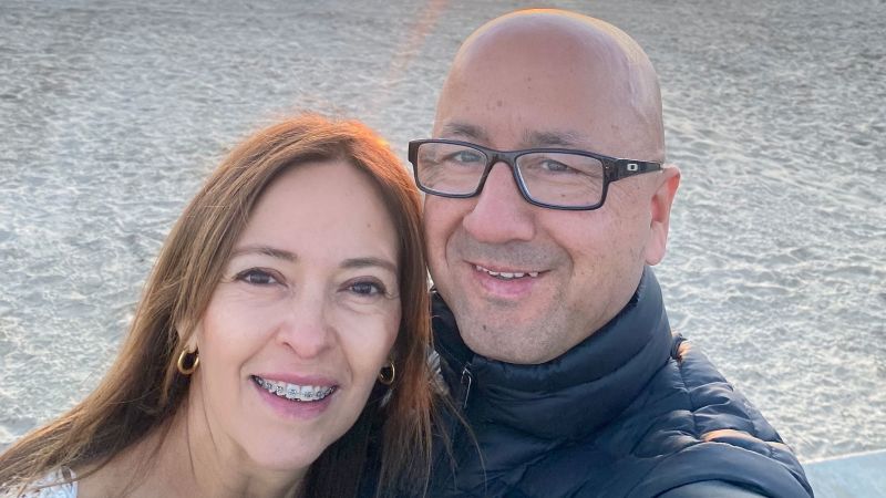 After living in the US for 35 years, these parents got deported to Colombia