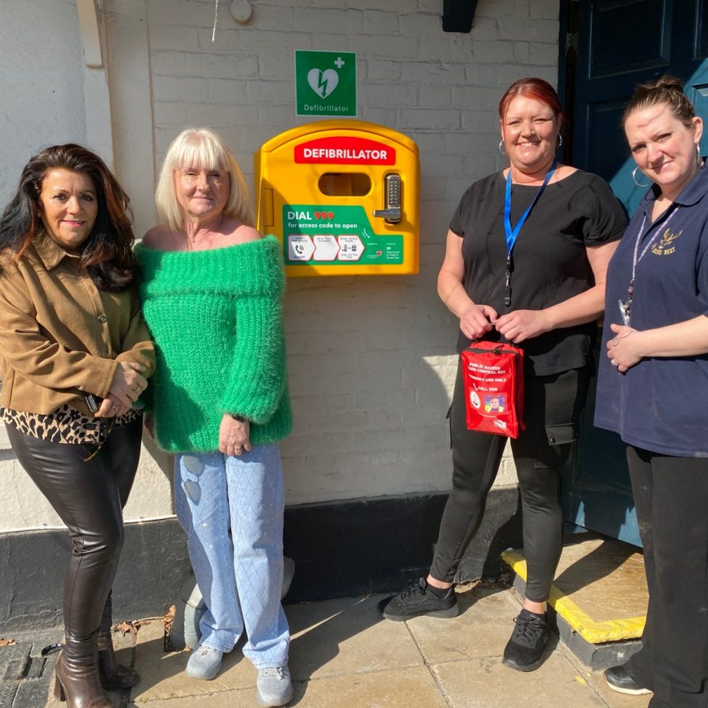 Bereaved Mother Donates Bleed Kit To Popular Harold Hill Pub. – The Havering Daily