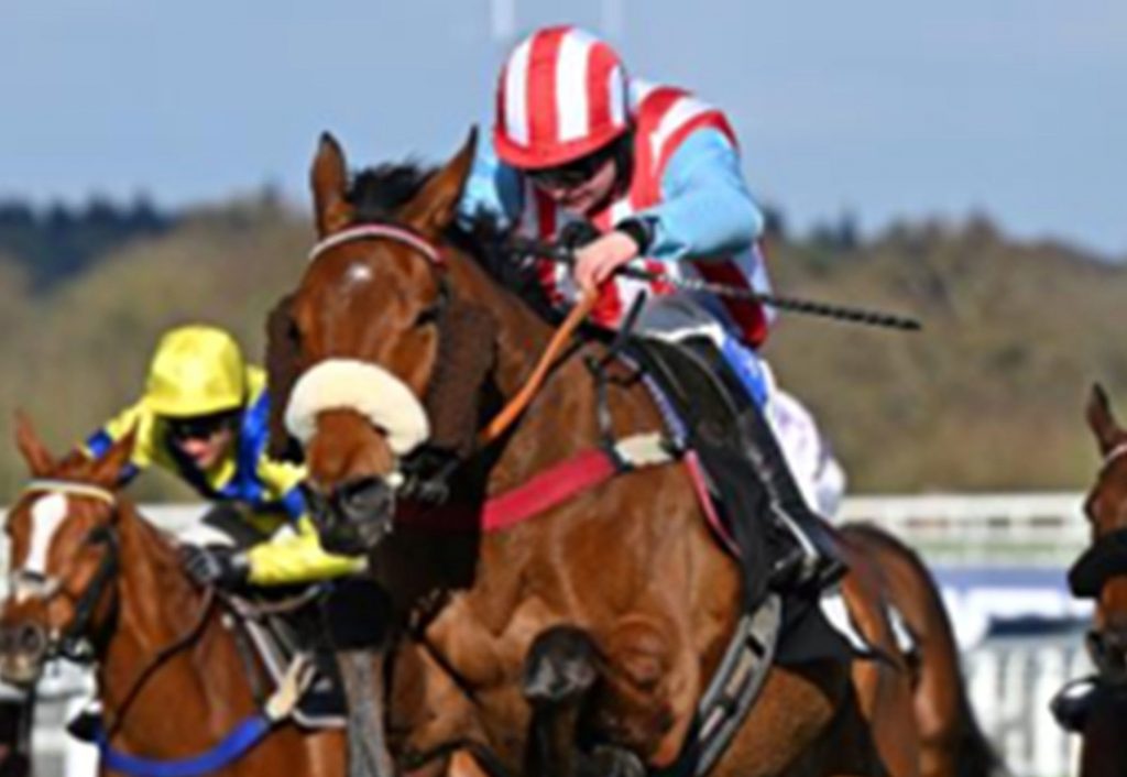 Celebrate Mother’s Day at Ascot – Wokingham.Today