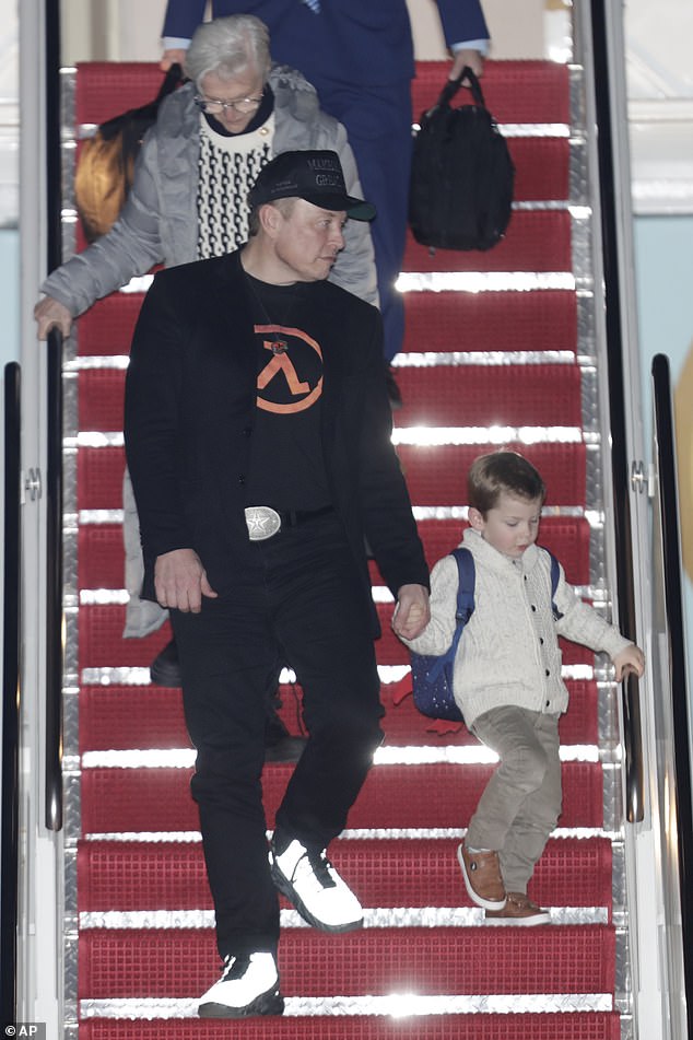 Elon Musk's mother Maye and son X get free ride back to DC with Trump on Air Force One