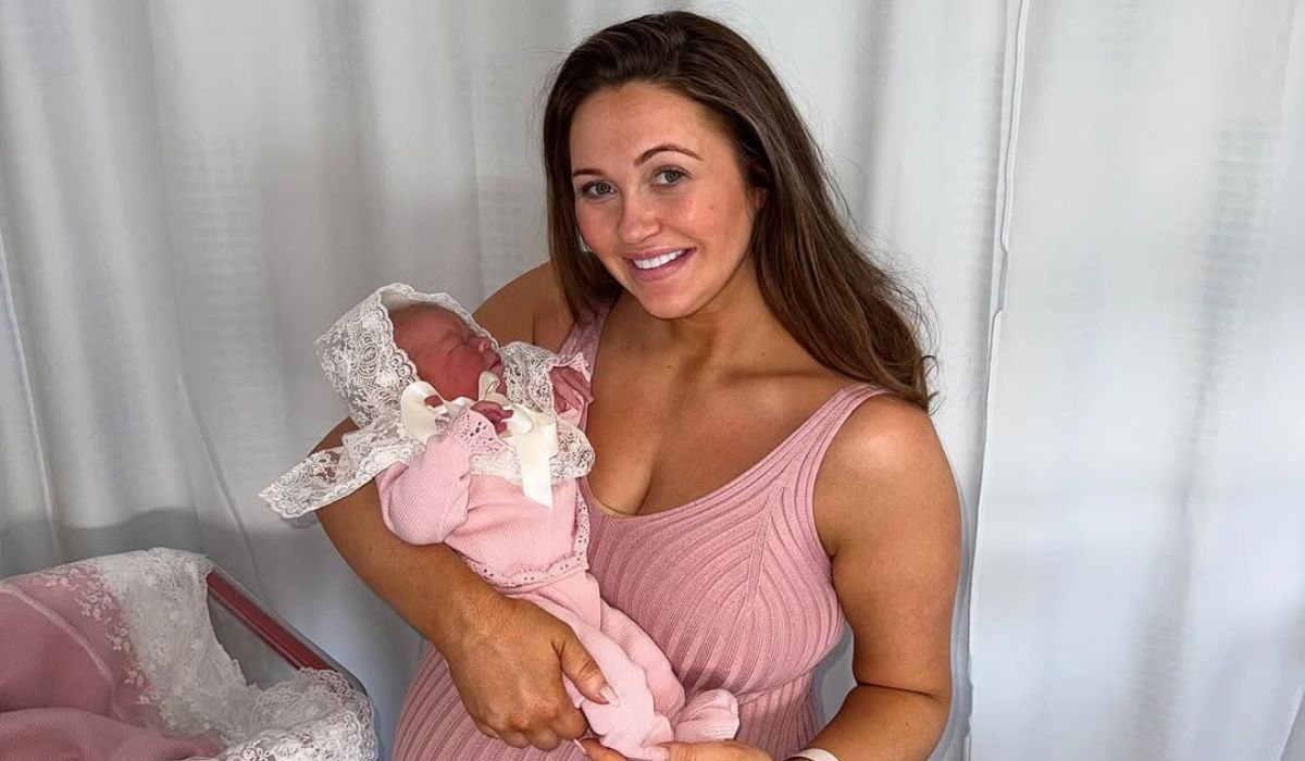 Former CBB star Charlotte Dawson welcomes baby girl 'fashionably late like her Mama'