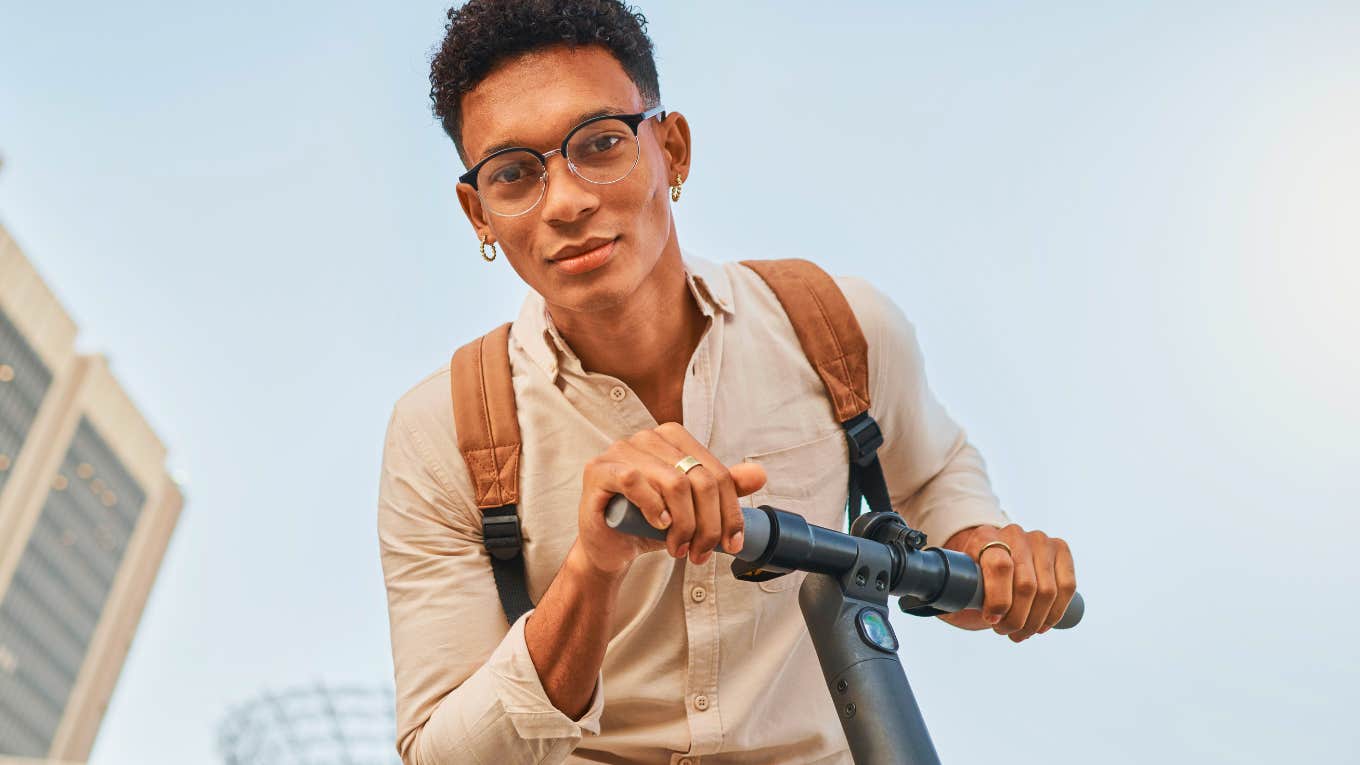 Gen Z Adults Often Depend On Their Parents For 11 Things Despite How Independent They Claim To Be