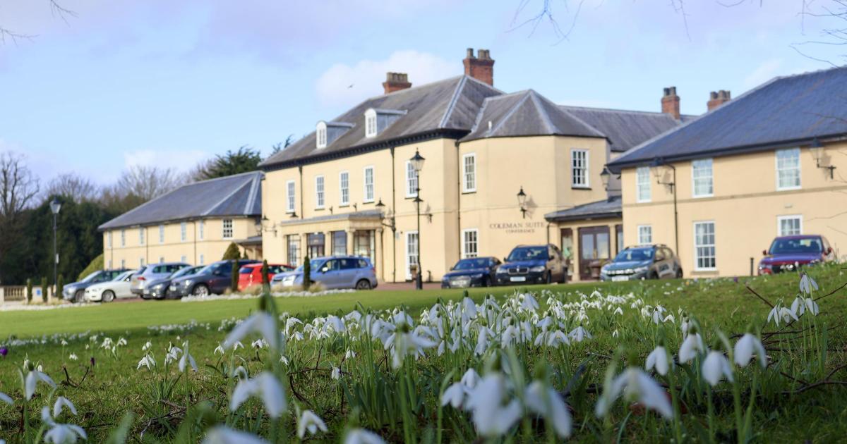 Hardwick Hall Hotel to celebrate Mother's Day with lunch