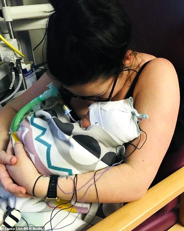 Hospitals need to cut out culture of 'defensiveness' around babies' deaths, maternity care expert blasts at inquest for newborn girl