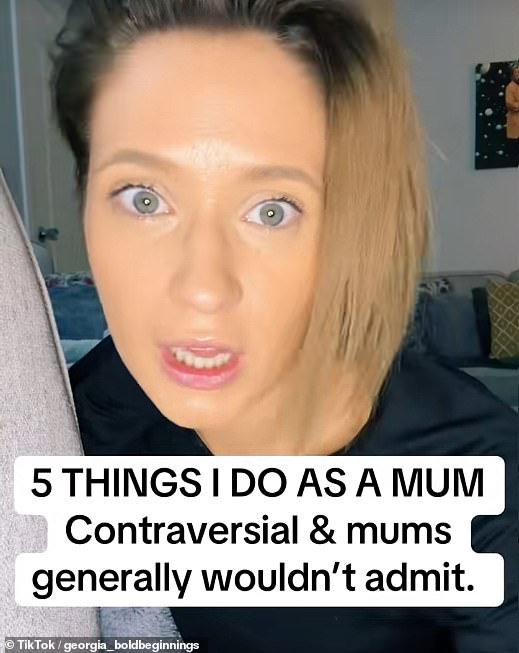 I'm an honest mother - I don't let my children shower every day and I don't play with them because it's boring