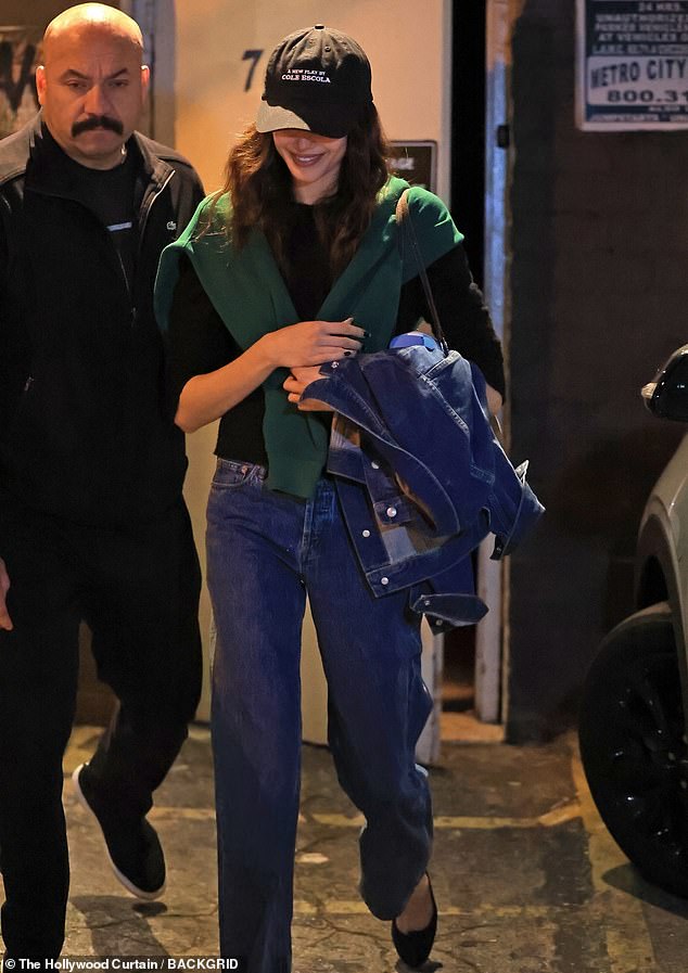 Kaia Gerber supported by boyfriend's parents including Hollywood star Bill Pullman at her play in LA