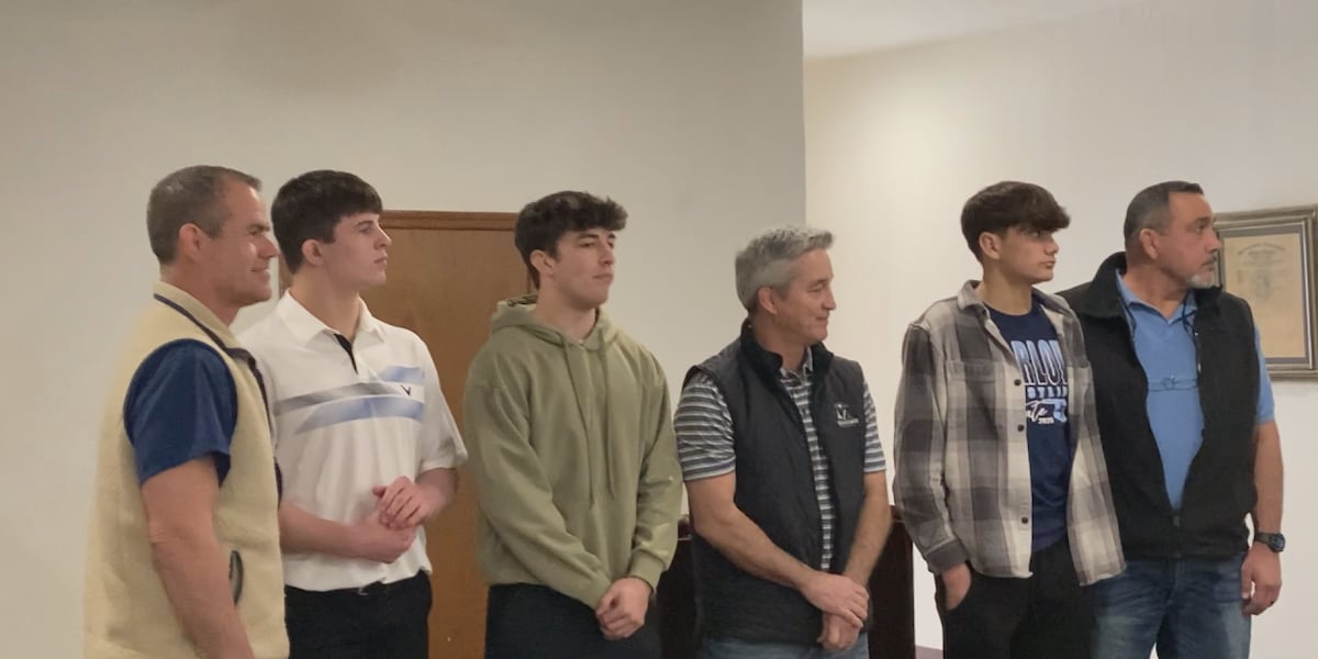 Marlow Outlaws recognize father and son wrestling champions