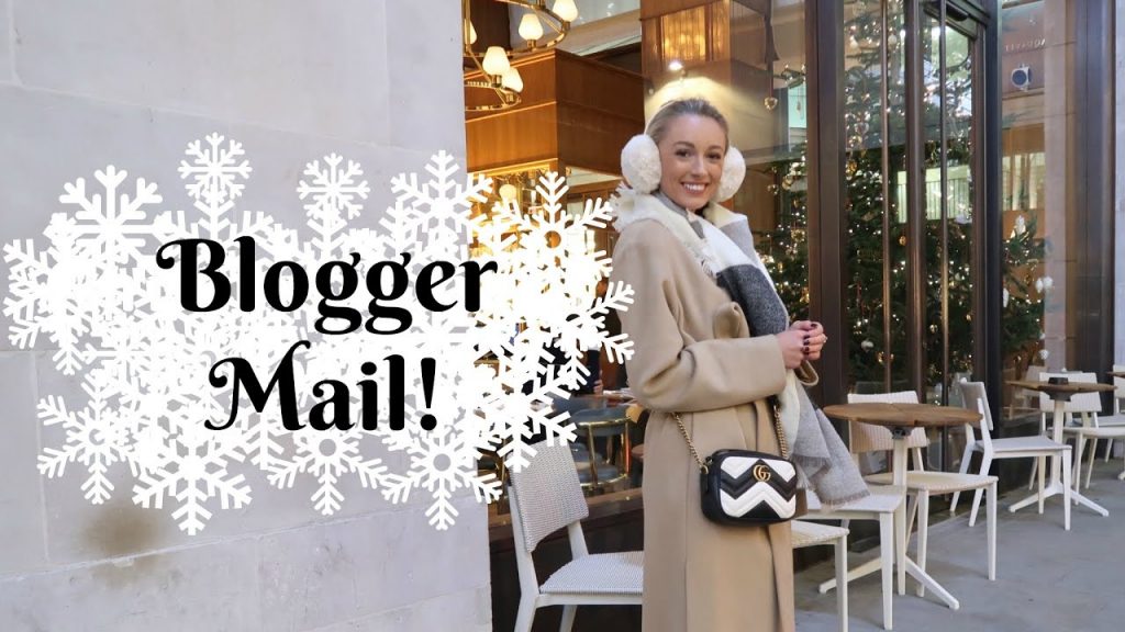 Opening Blogger Mail & a Champagne Dinner!  |  Fashion Mumblr #VLOGMAS Day 4