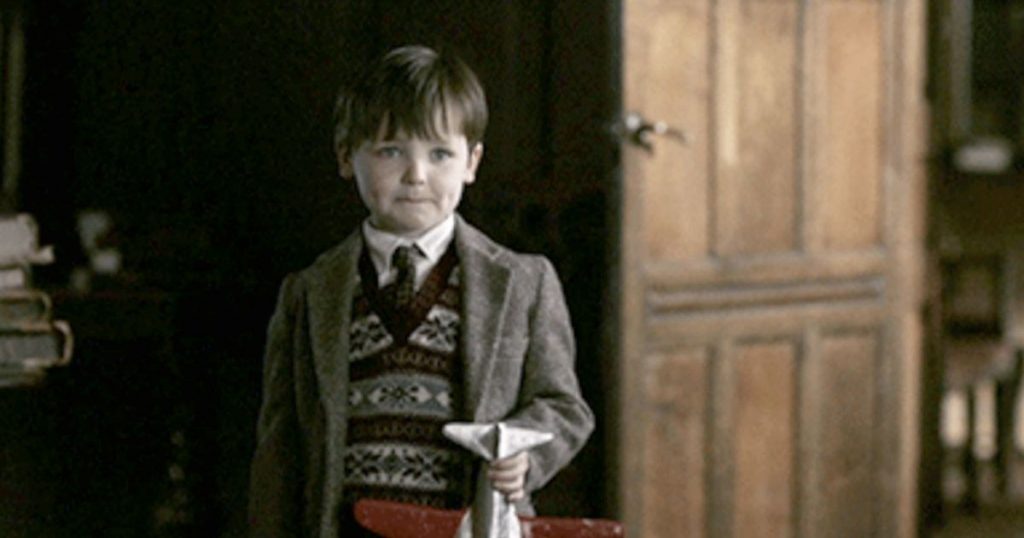 Outlander writers teased Roger MacKenzie father's fate all the way back in season 2