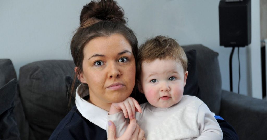 Paisley mum's terror as baby's pram gets trapped by train doors