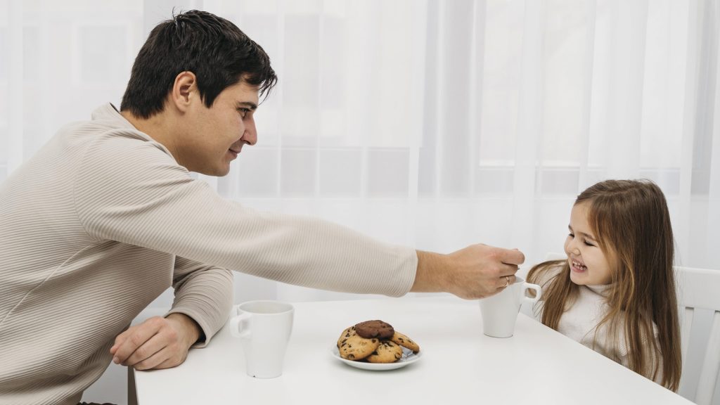 Parents in America spend an average of 67 hours a year negotiating with their kids over meals and snacks: Study | Health