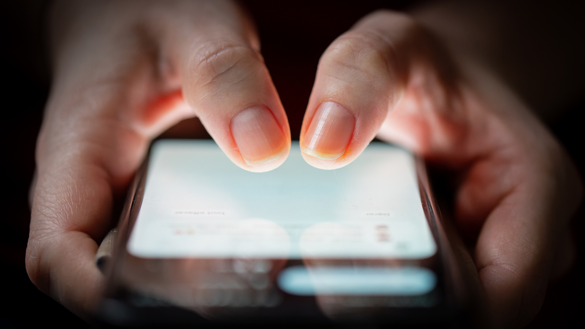 Police issue warning to parents if they see codes like 'CU46', 'GNOC' and 'CD9' on kid's phone - UK News