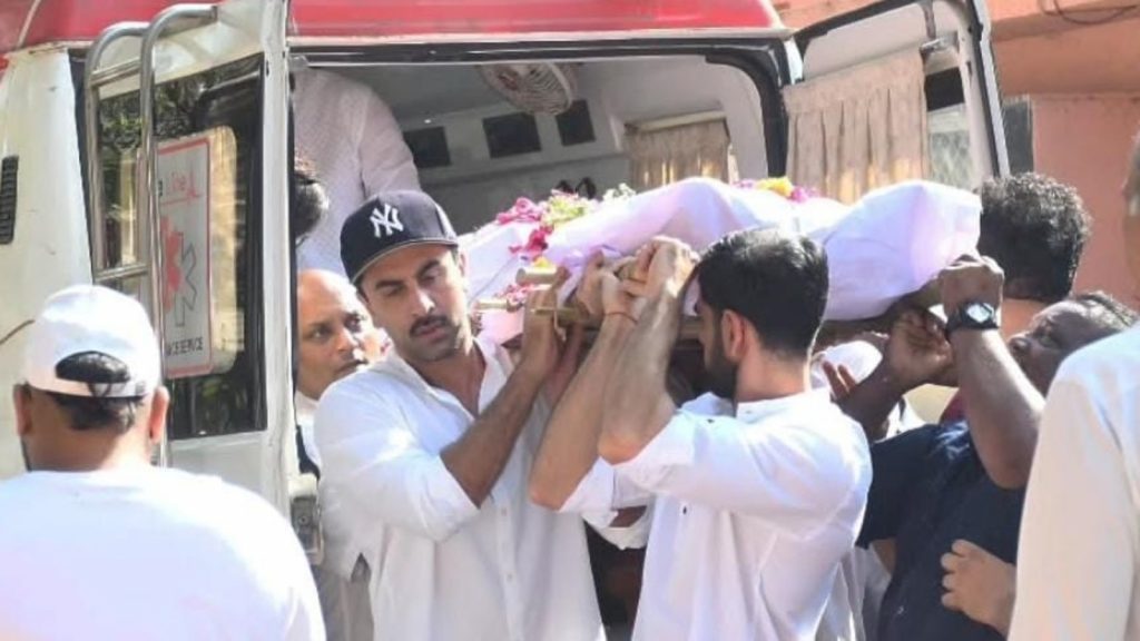 Ranbir Kapoor turns pallbearer at Ayan Mukerji's father Deb Mukherjee's funeral, pays his final respects | Bollywood