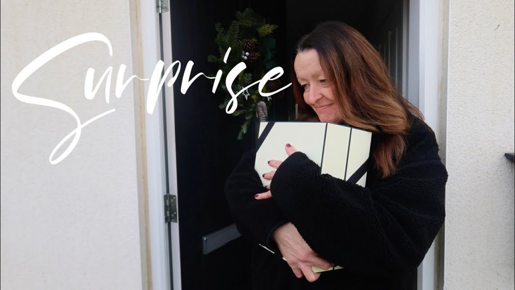 SURPRISING My MUM With Her DREAM PRESENT!! Vlogmas Day 6