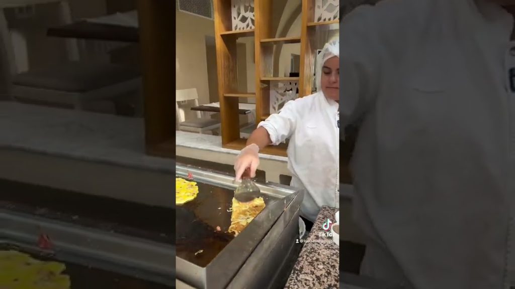 “Shall we go for breakfast Mum?” Jasmine said.