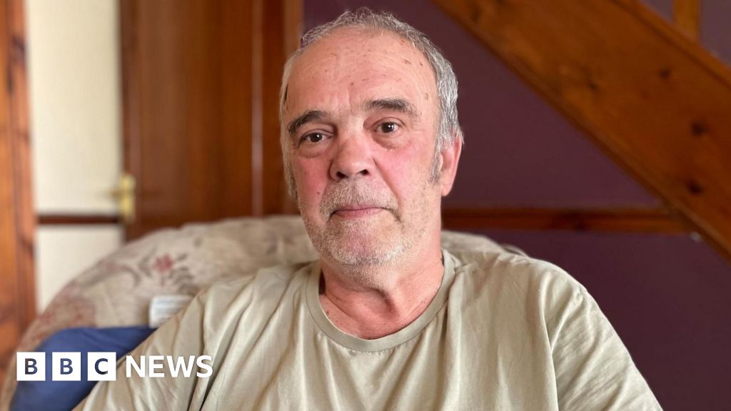 Sheffield father of Iraq soldier calls on Vance to resign
