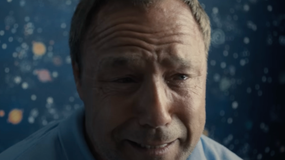 Stephen Graham issues warning to parents as new show drops on Netflix - TV