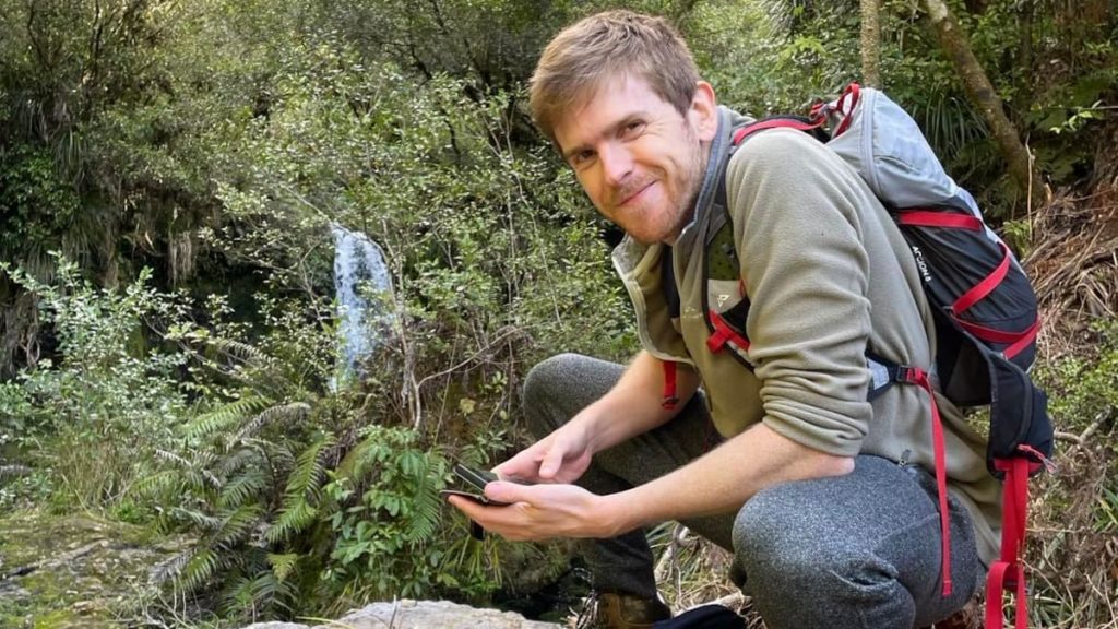 Tauranga doctor David Holland missing for three years: Mother’s fresh plea for help