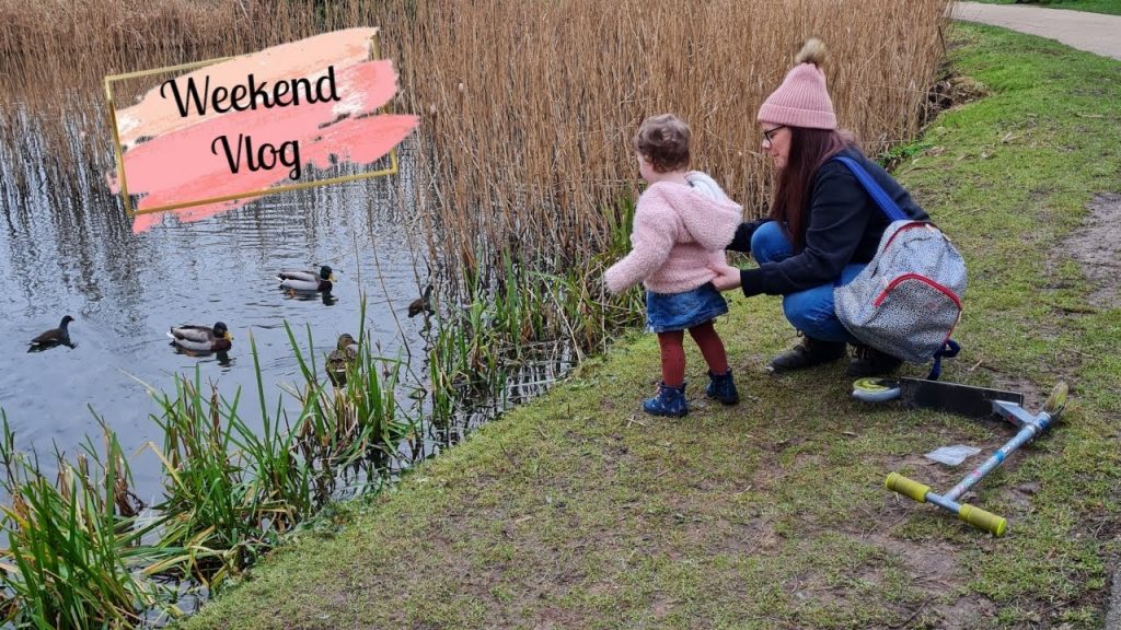 WEEKEND VLOG | FEEDING THE DUCKS & NANNY HUGS | UK MUM OF TWO