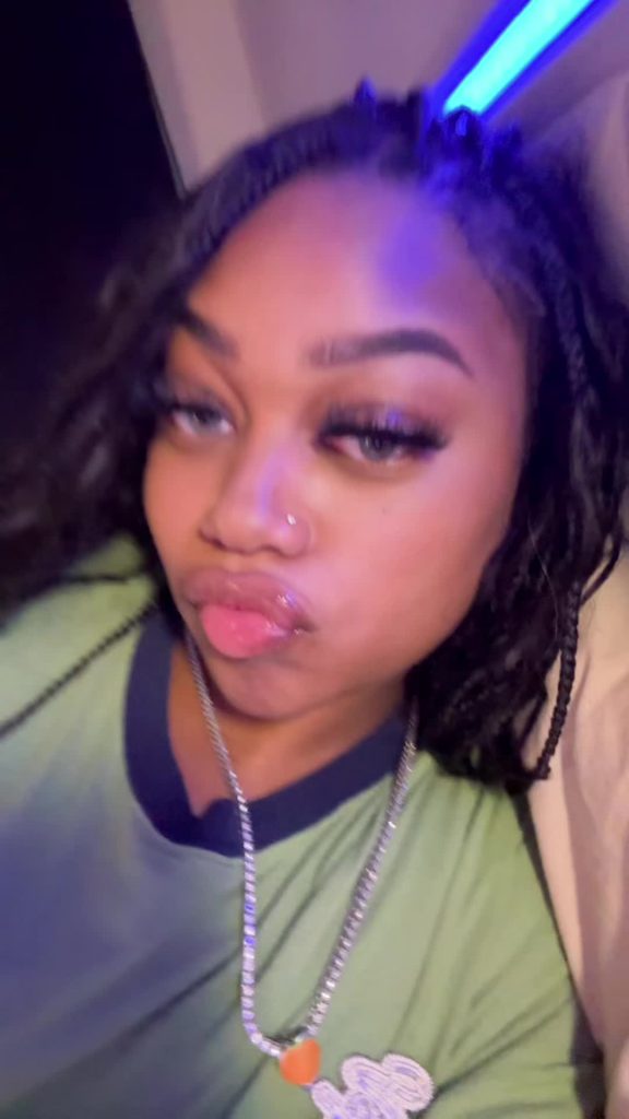 @ashcashcc Lmao I thought this was funny  ...