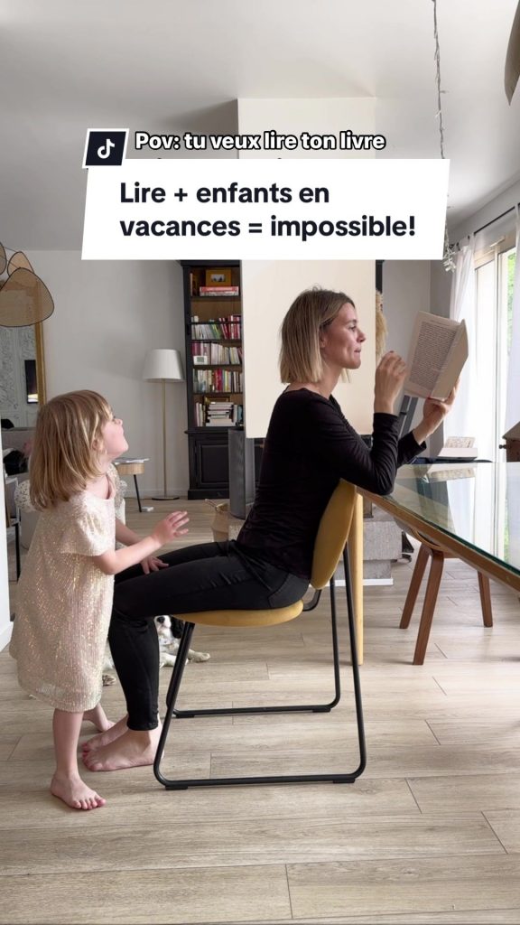 @capucinegoalard Quand tes enfants sont en vacances mais que tu veux quand même ...