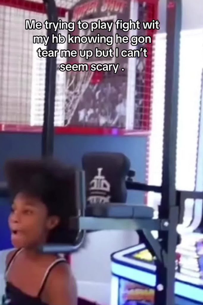 @clippsbysoo Dis funny as df. no shade #nation#swingingatair#camari#notea#justjo...