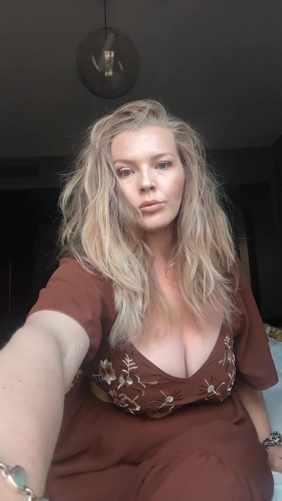 @curvyleopard92 happy mother's day to all my savage mummas! #savagedaughter #mot...