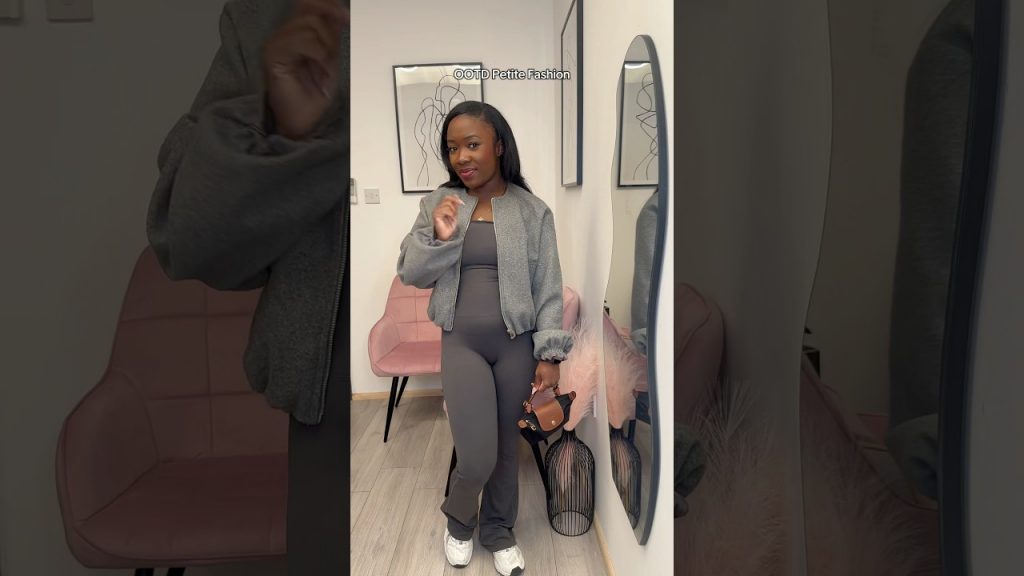 OOTD | Petite Fashion | What I’m Wearing Today | Casual Outfit #blackmumsuk #fashionsavvy #ootdshare