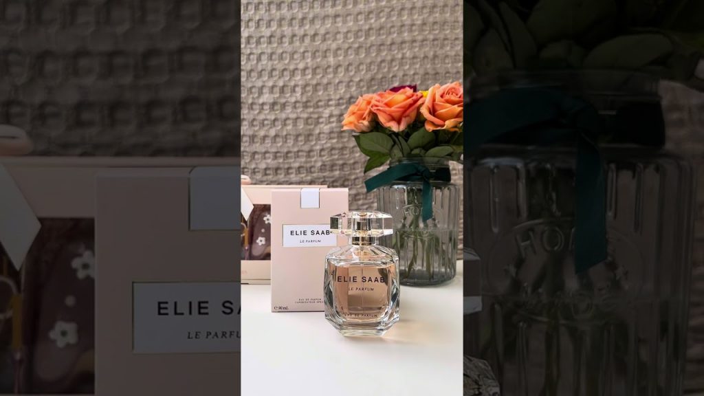 The perfect gift for Mum 💐 #shorts #eliesaab #fragrancedirect