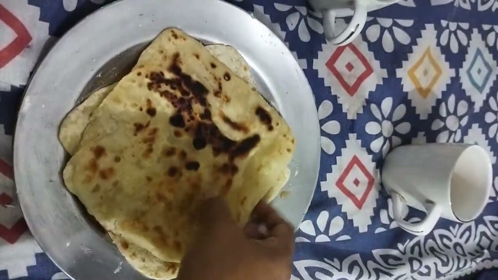 সকালে ঘুম থেকে উঠে মেয়ের জন্য পরোটা বানালাম নাস্তায় | Mahmudavillage lifestyle | Breakfast vlog