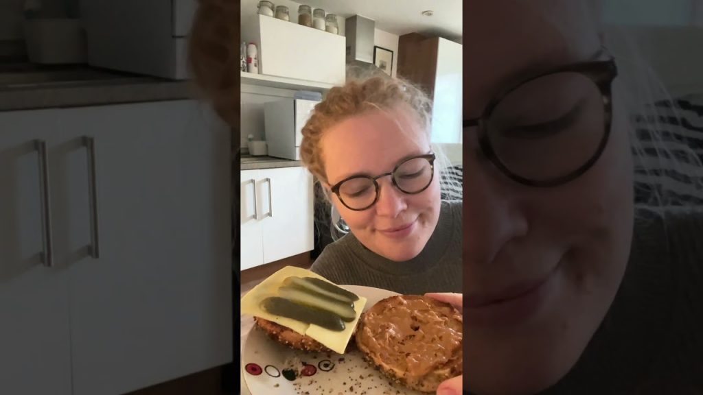 A real day in a life of a 30 year old single dog mom in London 34/366  #vlog #shortvideo