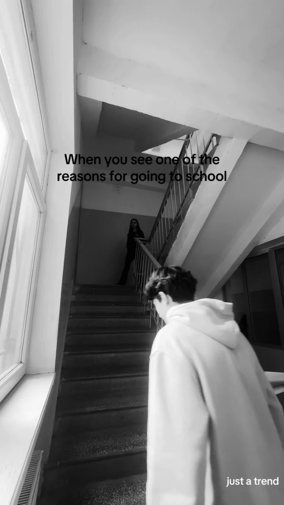 @_foreveryoung_19 @ it's just a video it's so funny !!! #fyp #foryoupage #foryou...