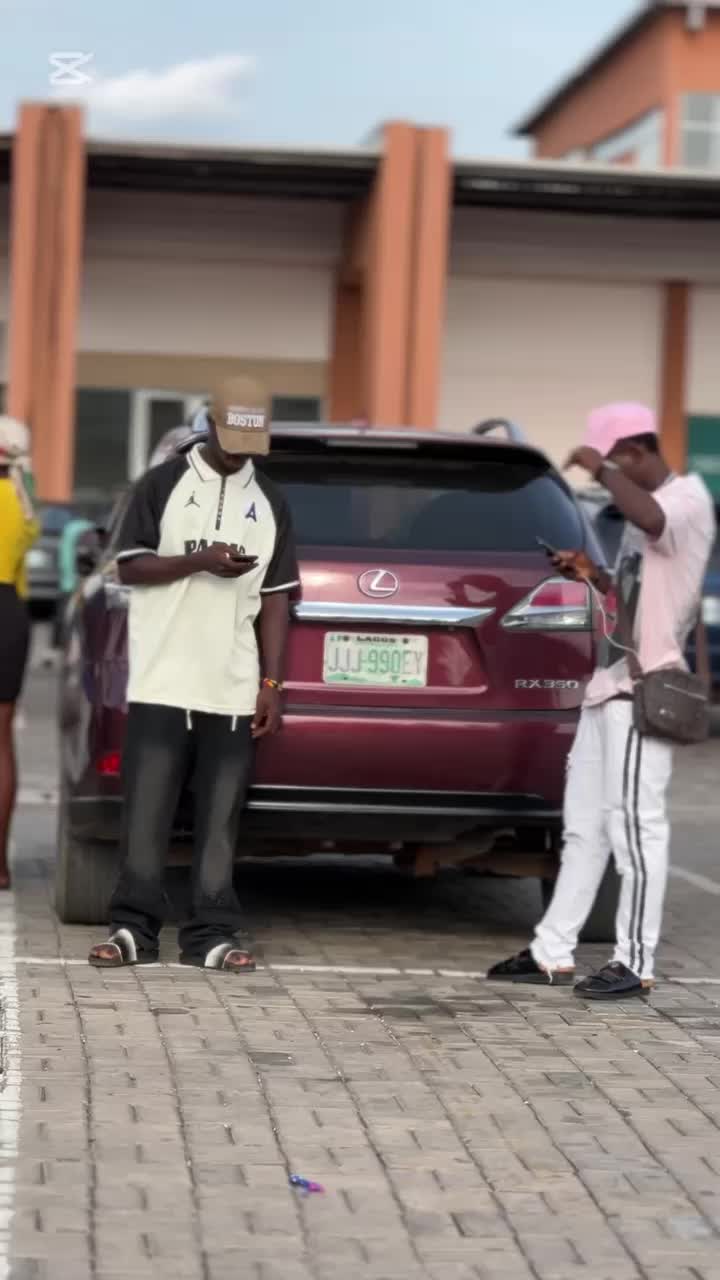 @beautylover0487 surprising kissing prank  so funny #fnypシ゚viral  ...
