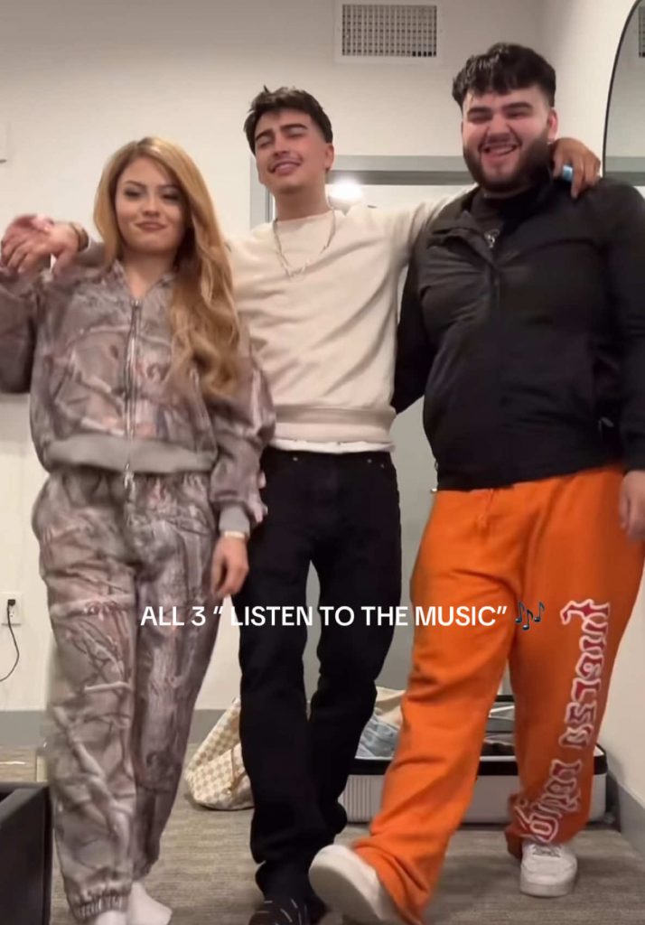 @edgarslives too funny not to post #afansendmethis ...