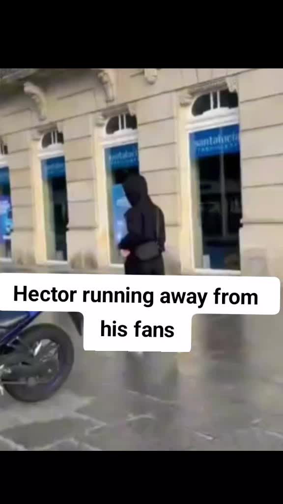 @lorenamrt It is kinda funny to see him running away from his fans, but at the s...