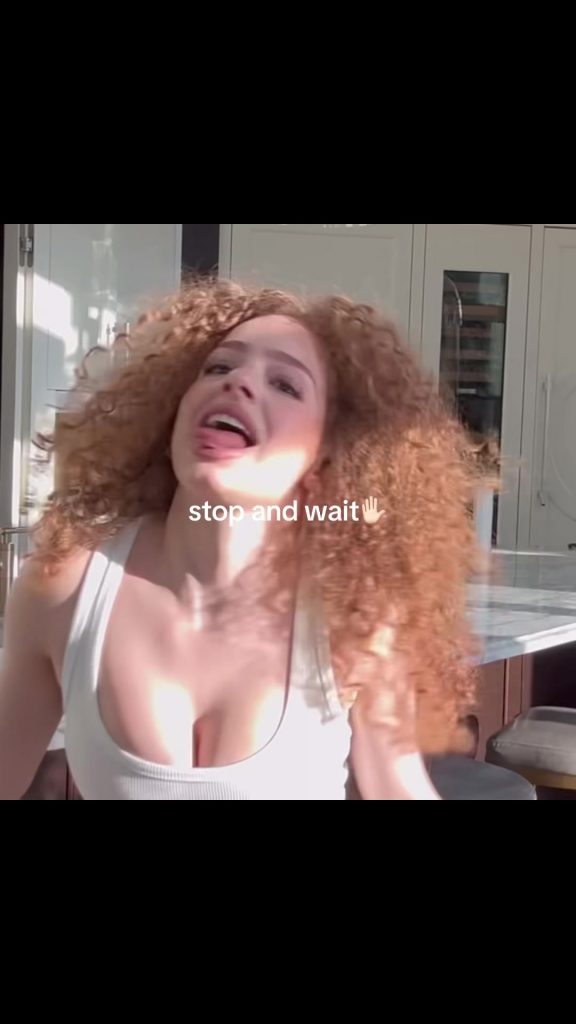 @miaxkalogeras I realized I haven’t shown how funny I am in so long #kalogerassi...