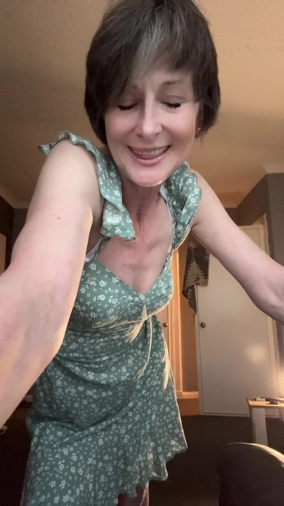 @ms_tonig Who says Mommy can't be a little sassy #MatureMagic #fearlesswoman #O...