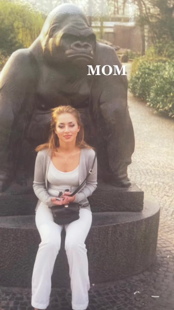 @sasha_alxndra My Mom is the hottest at all   #mom #mum #family #goals #russian ...