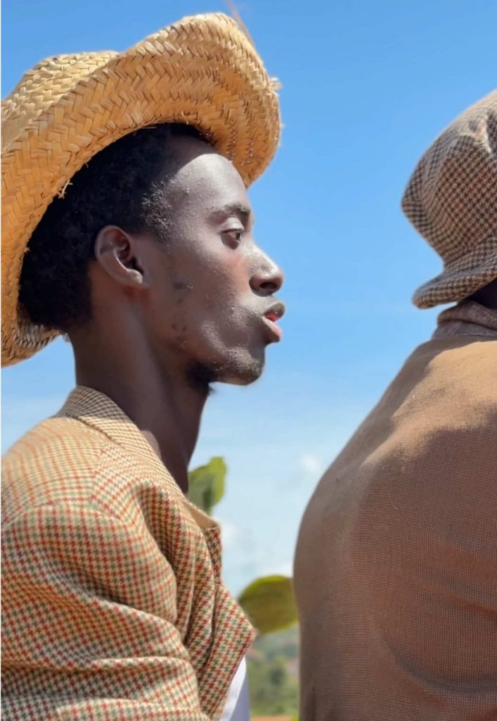 @ugeriapro_afgbackup Motorbike, funny  @@laura_shaw ...